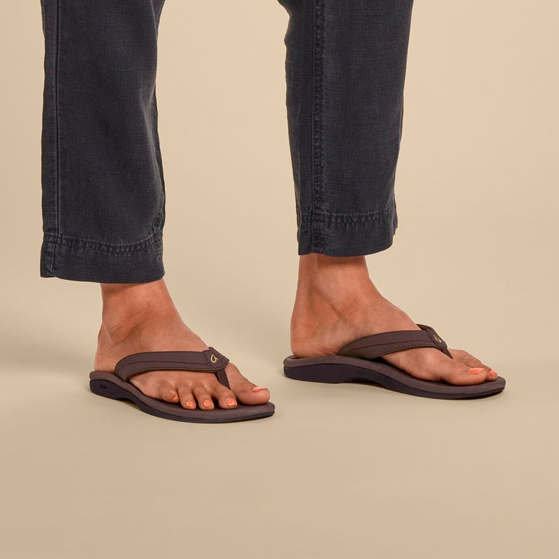 OLUKAI Ohana Women's Beach Sandals, Water Resistant Flip Flops, Arch Support & Comfort Fit, Lightweight & Durable, Enhanced Grip & Traction, Dk Java/Dk Java, 10 - Image 5